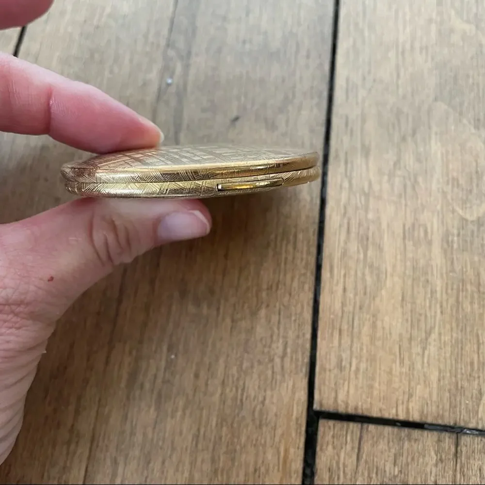 Vintage 60s KIGU of London Art Deco Gold Tone Compact